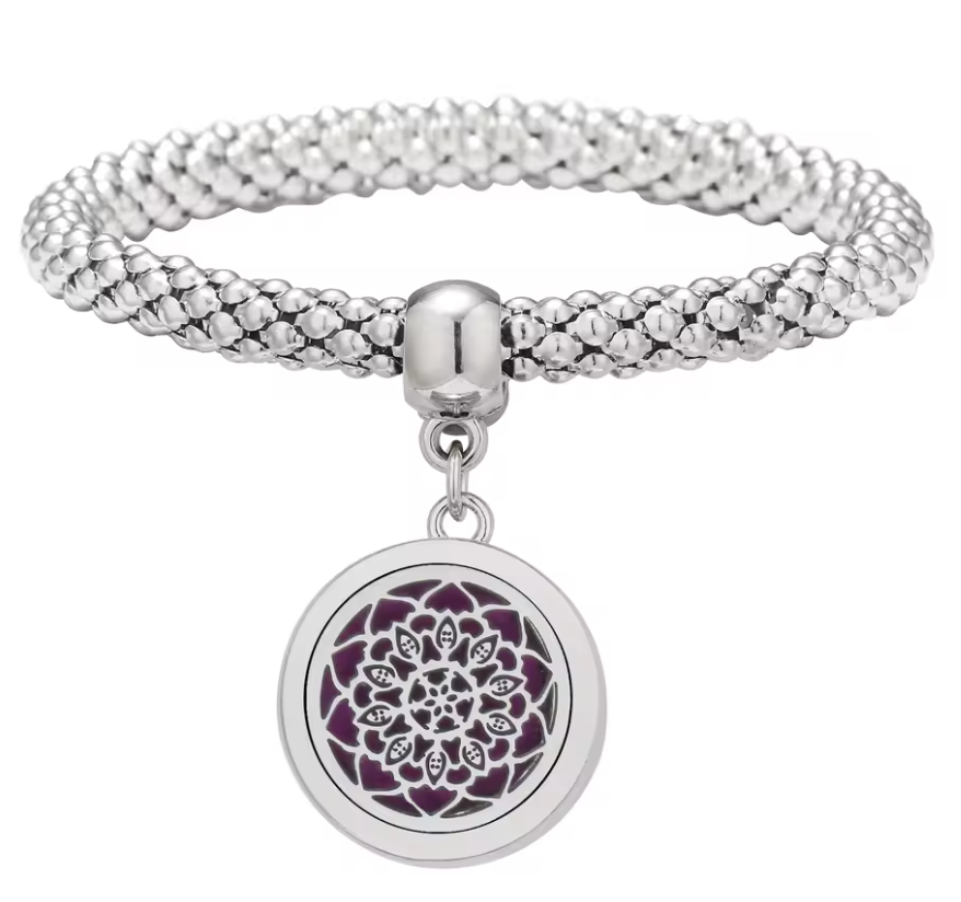 Bracelet with Corn Chain & Hollow Design